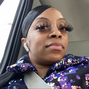 Meet your Posher, Jemelia